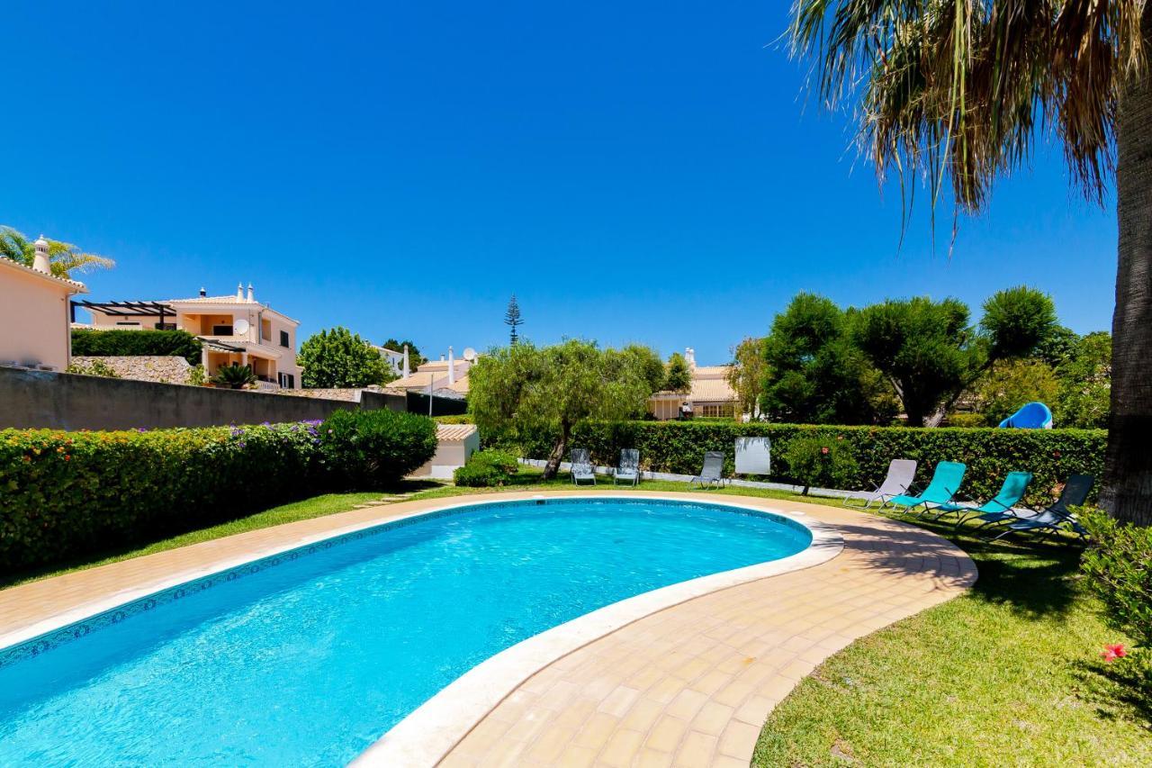 Small Villa 4Pax -Shared Pool @ Homesbyfc Albufeira Buitenkant foto