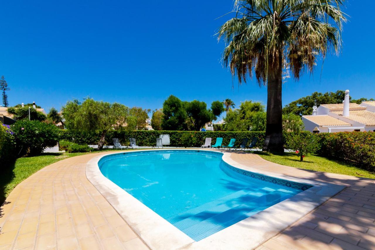 Small Villa 4Pax -Shared Pool @ Homesbyfc Albufeira Buitenkant foto