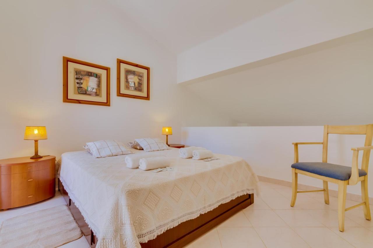 Small Villa 4Pax -Shared Pool @ Homesbyfc Albufeira Buitenkant foto